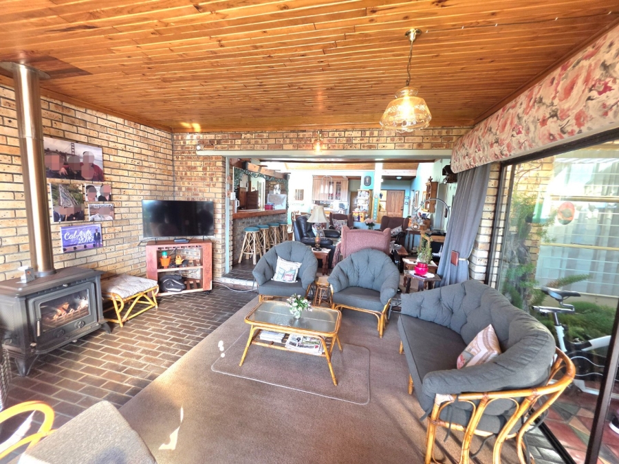5 Bedroom Property for Sale in Panorama Free State
